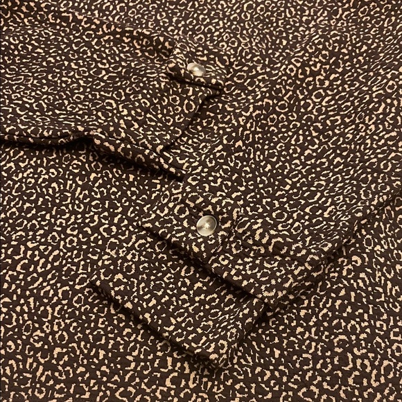 Ann Taylor Brown Animal Print Top size L - Picture 7 of 7